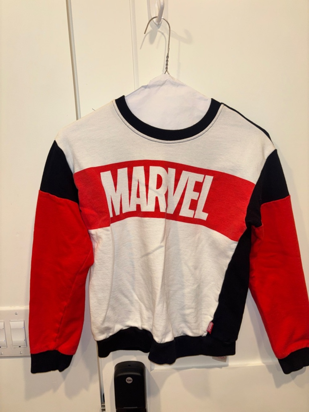 Marvel Red, White & Black Colorblock Crewneck